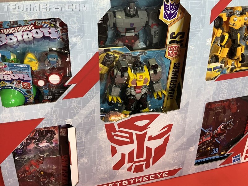Transformers 35th Anniversary Promotions Is Morethanmeetstheeye  (12 of 32)